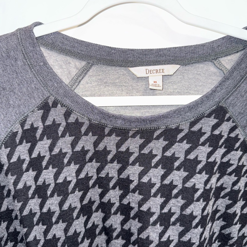 Decree womens Black and Gray Houndstooth Sweater Pullover Size XL - Picture 6 of 8